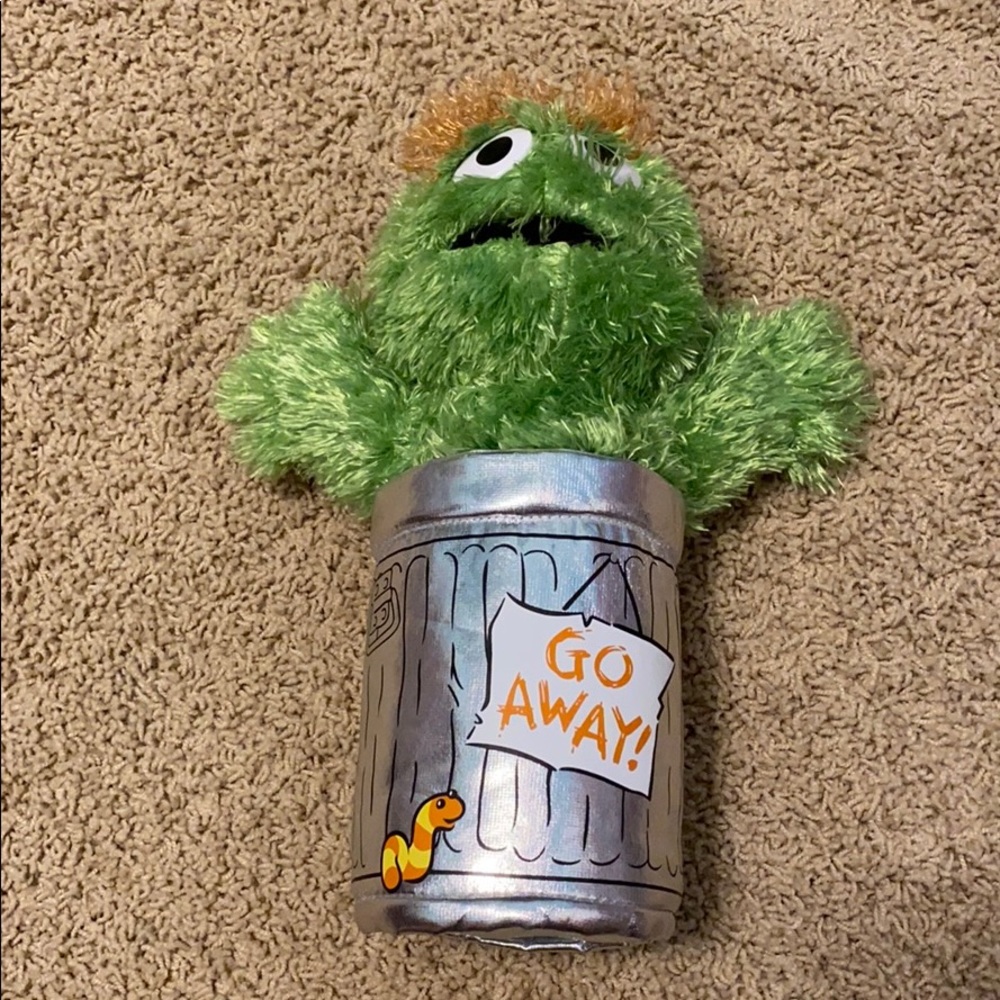 Oscar the Grouch Sesame Street Plush, 10”